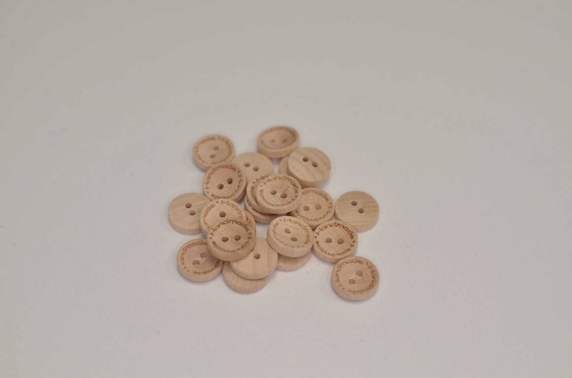 Knoflík dřevěný HANDMADE 1,5cm (E)