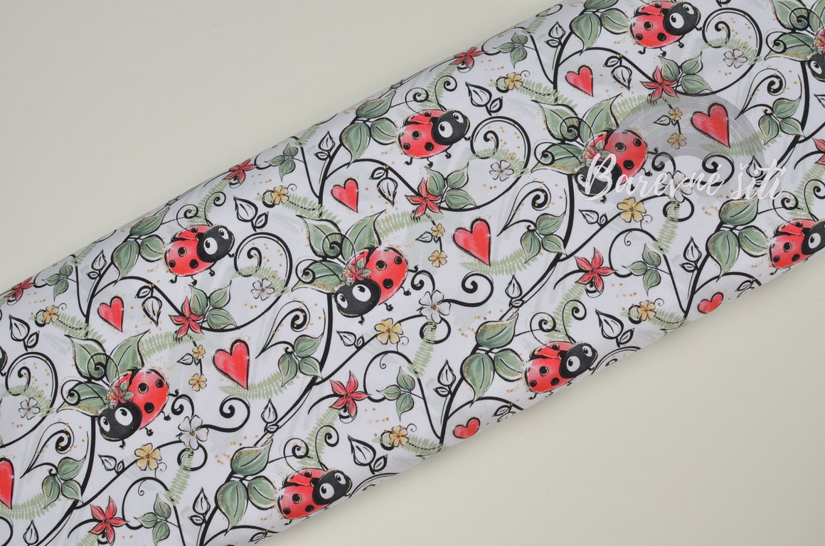 Úplet, Berušky s květy na bílé (E)