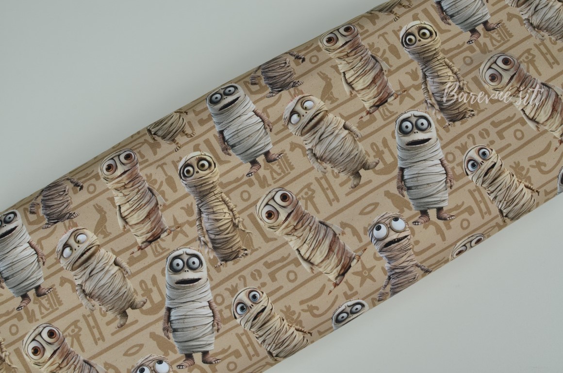 Úplet, Mumie a hieroglyfy (E)