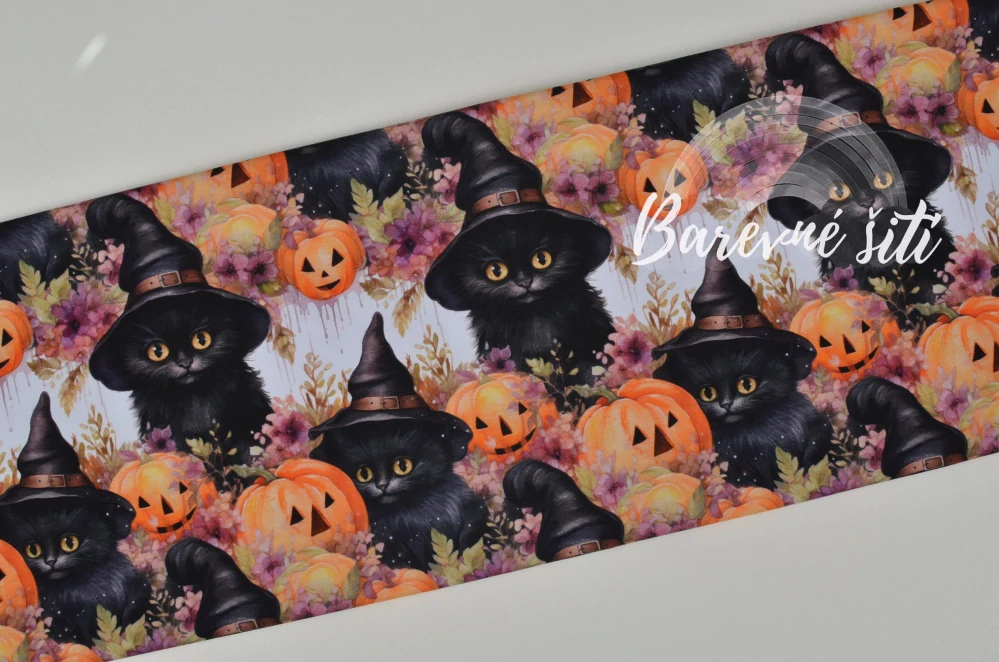 Teplákovina, Halloweenské černé kočky, dýně (E)