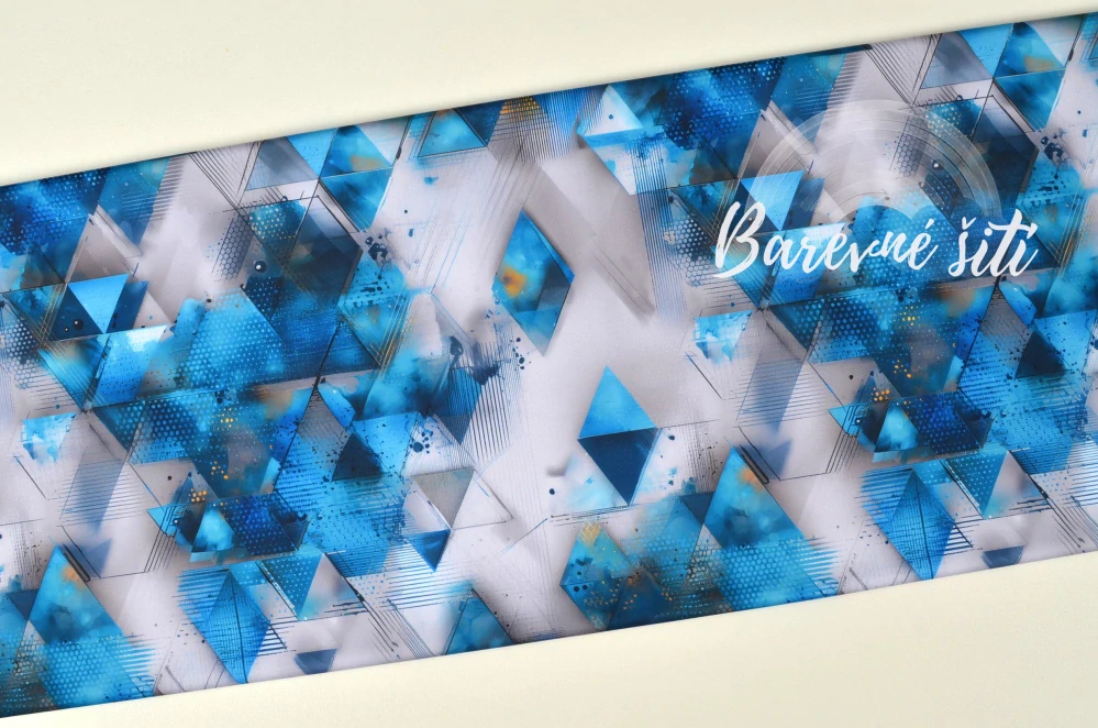 Sportovní úplet Sporty Modré trojúhelníčky na šedé (E) 1,14m/ks