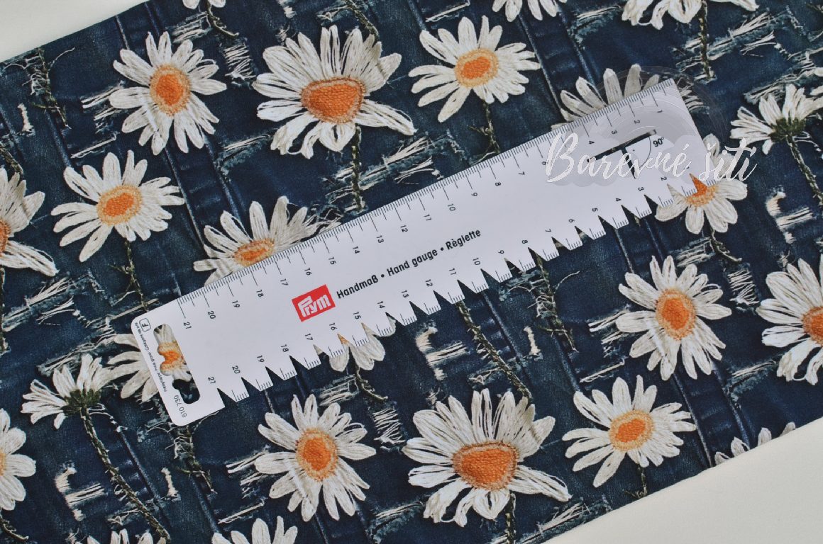 Úplet, Tmavý jeans a kopretiny (E)