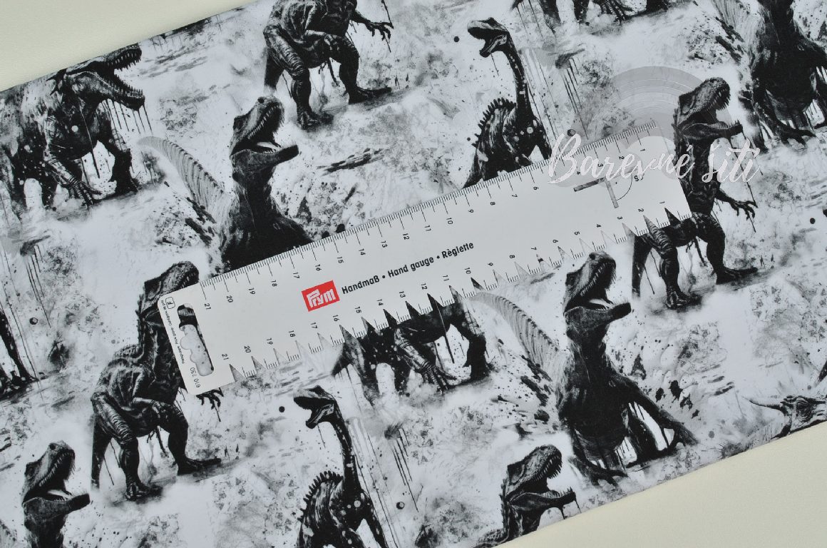 Úplet, Černobílí dinosauři (E)