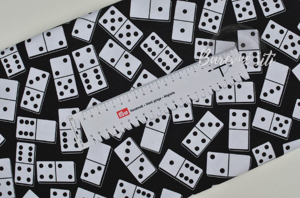 Úplet, Černobílé domino (E)