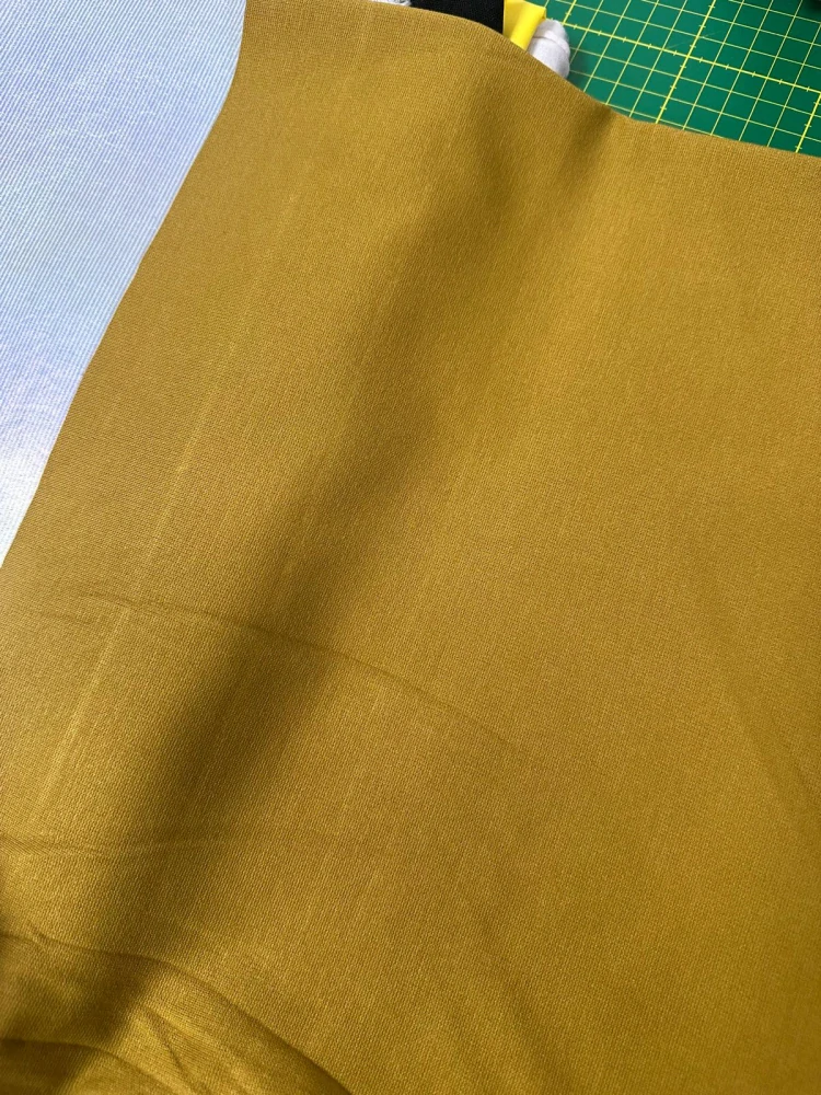 Punto de Luxe 335g OKR (E) II. jakost 0,63m/ks
