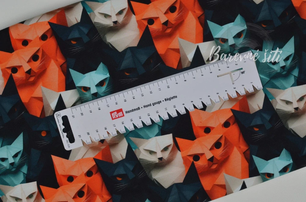 Úplet, Origami nevrlé kočky (E)