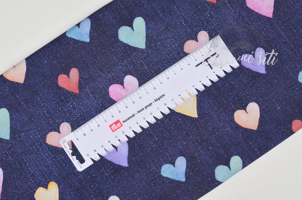 Úplet, Barevná srdíčka na jeans (E)