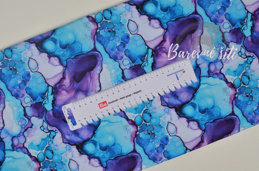 Úplet, Purple and blue (E)