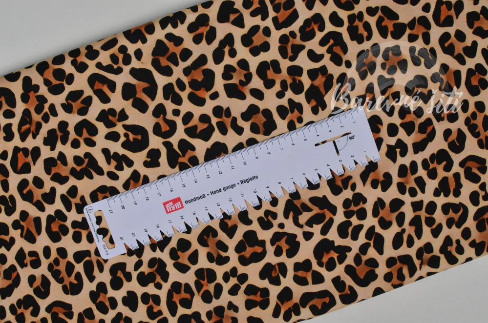 Úplet, Krémový leopard (E)