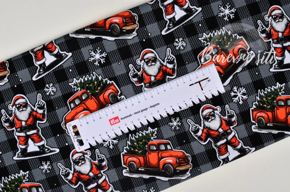 Úplet, Santa na šedočerném káru (E)