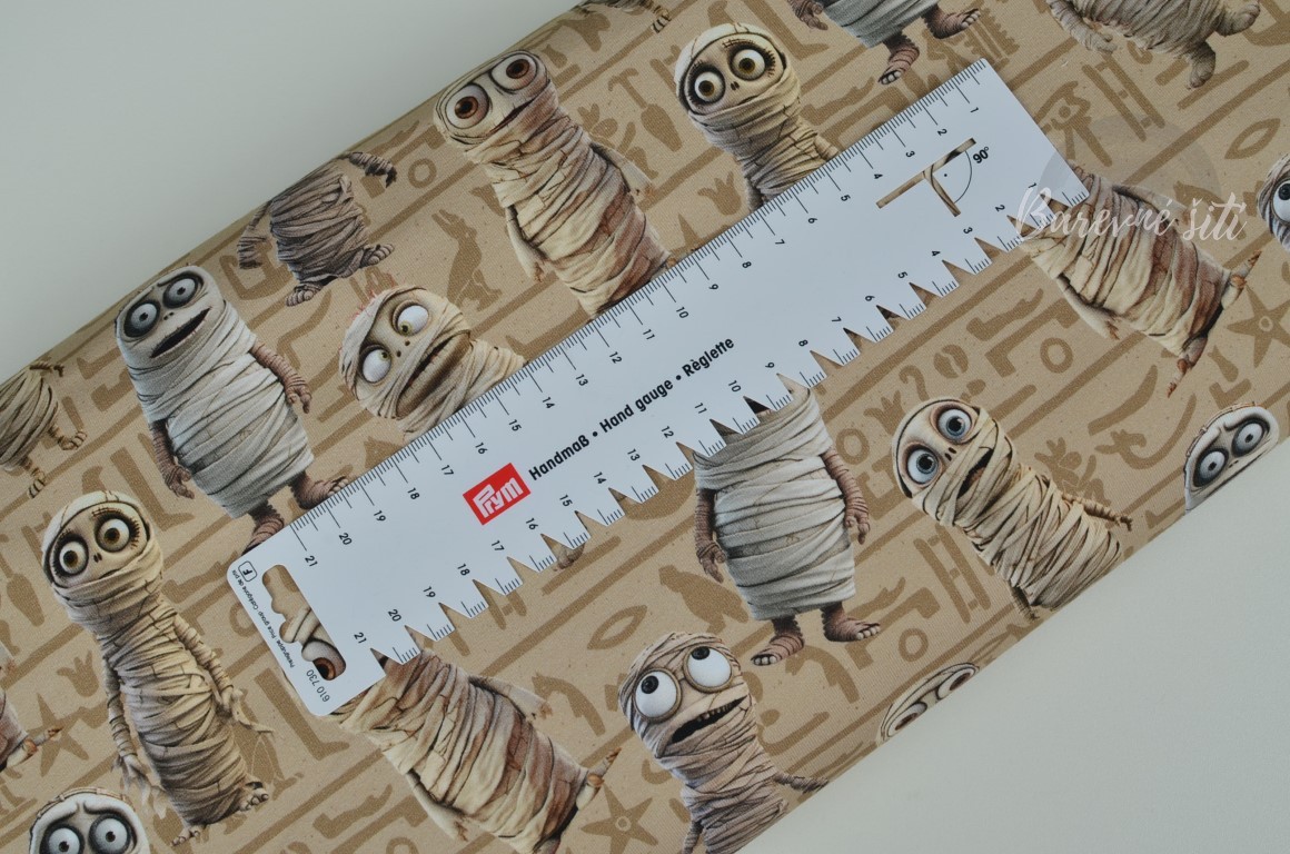 Úplet, Mumie a hieroglyfy (E)