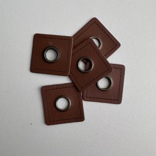 Koženková průchodka čtverec Hnědá (E)